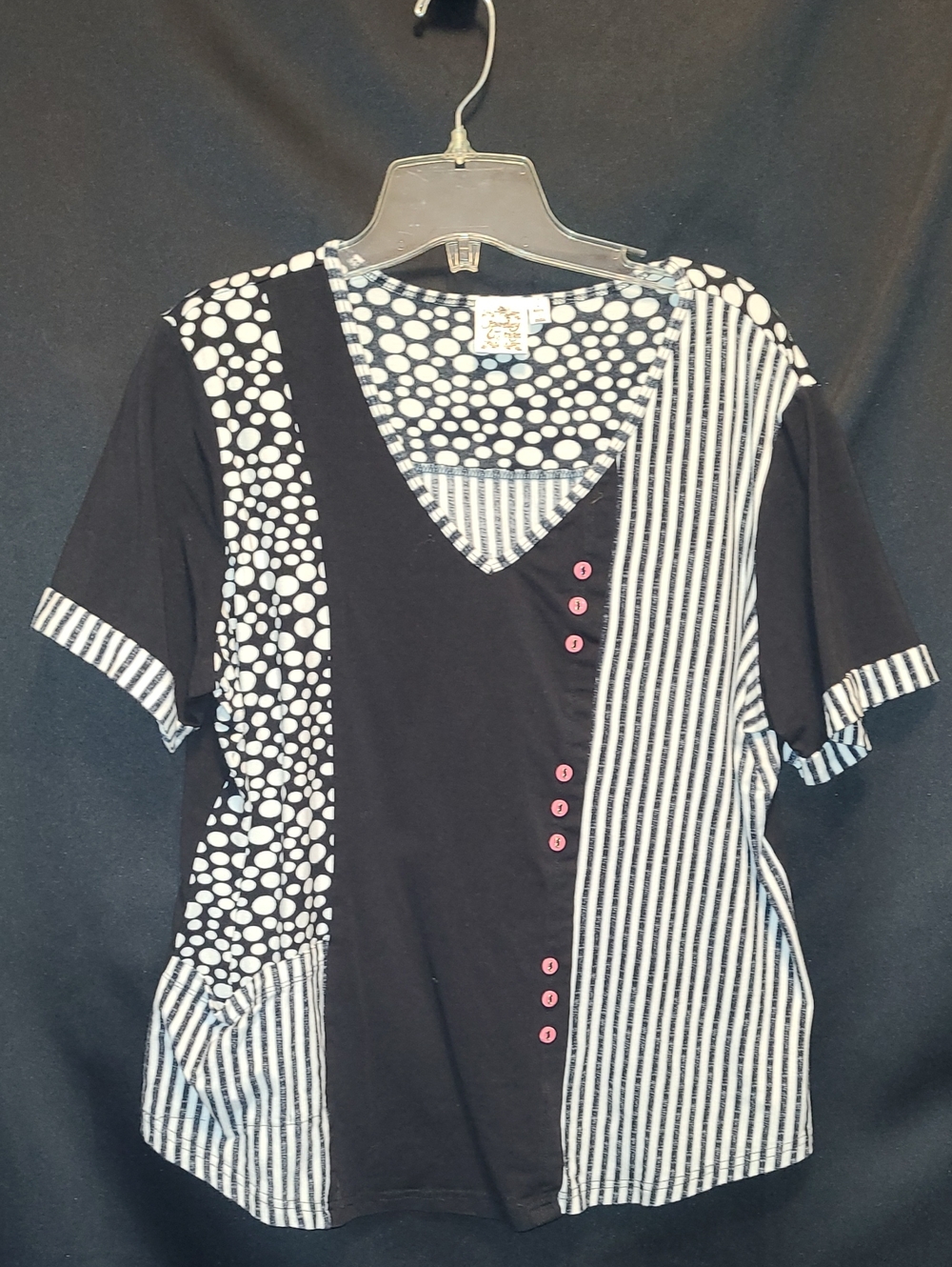 NEW Parsley & Sage Black White Mixed Print Tee Knit Top Buttons Details Pocket L